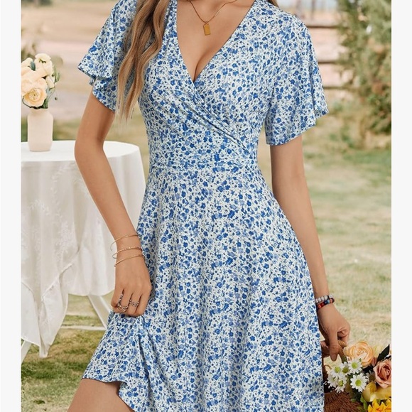 Amazon Light Blue Floral Midi Dress - Picture 1 of 5